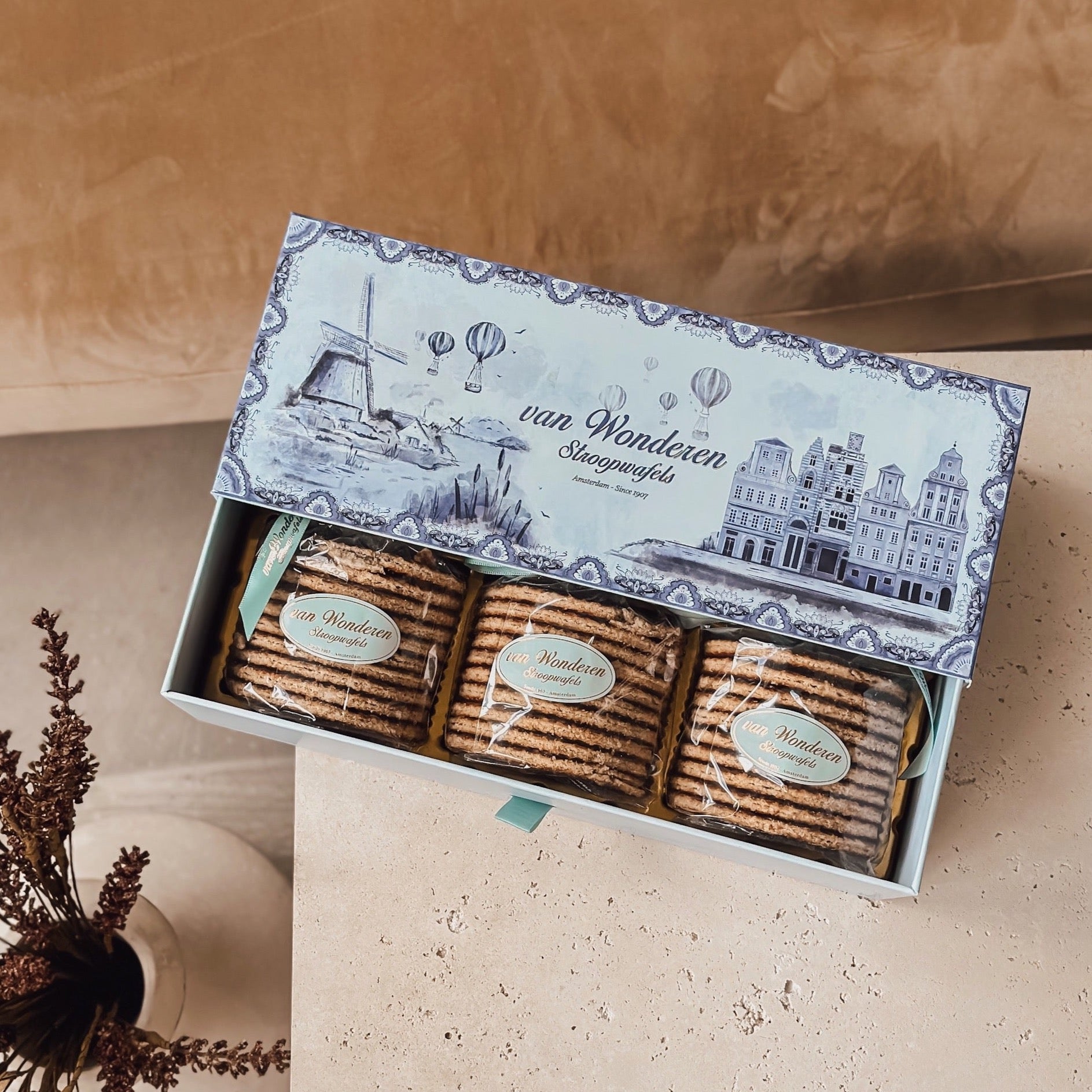 Delfter Blaue Tripple Box